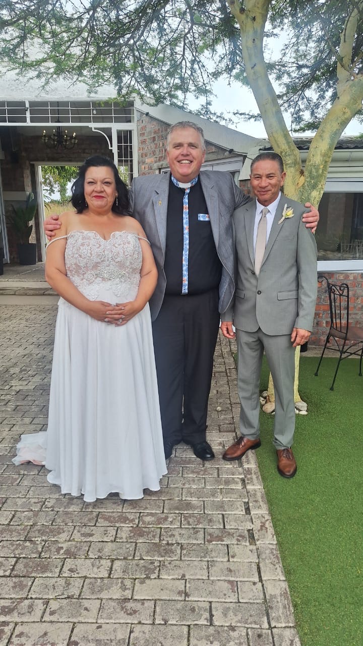Wedding ceremony by Dr. Gerrit Rademeyer in Queensburgh
